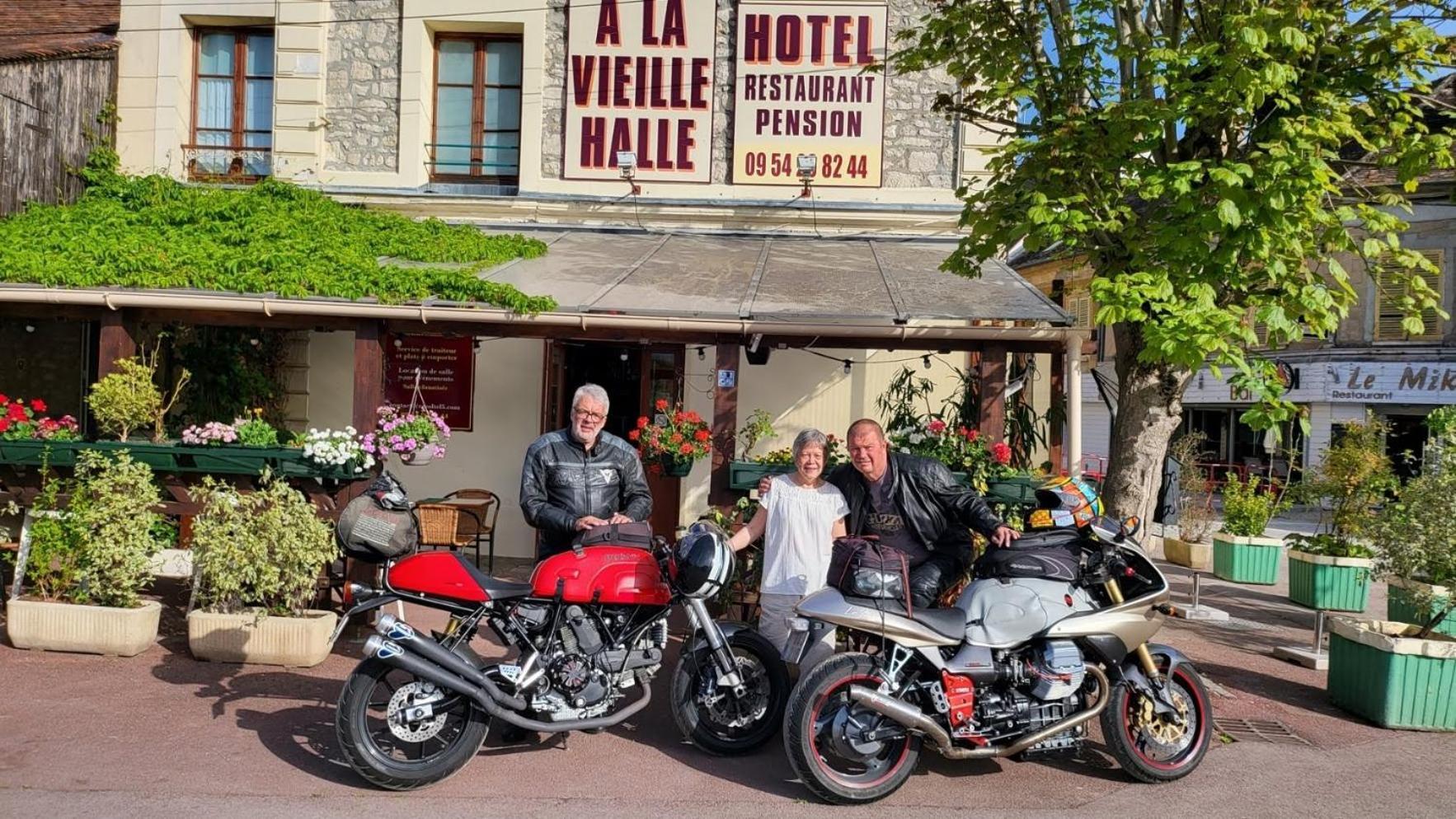 A La Vielle Halle Souppes-sur-Loing Exterior photo